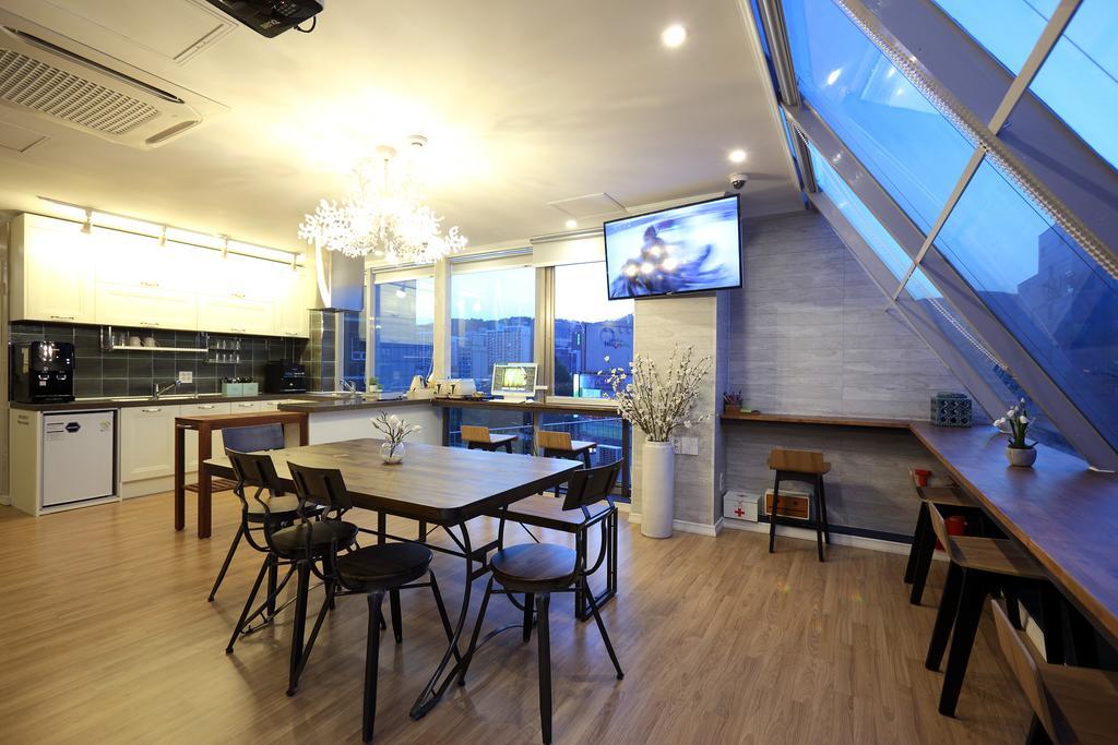 First Guesthouse Busan Exterior foto
